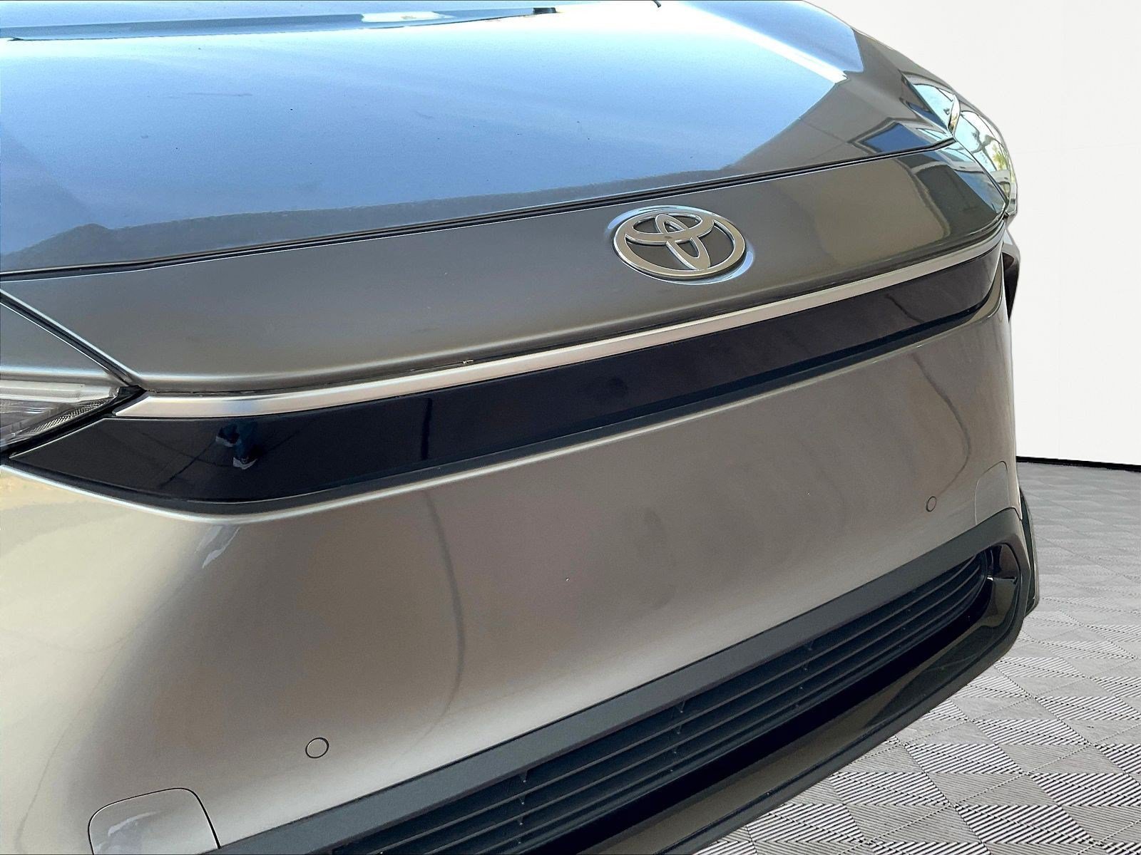 Used 2024 Toyota bZ4X AWD w/ Weather Package image 31