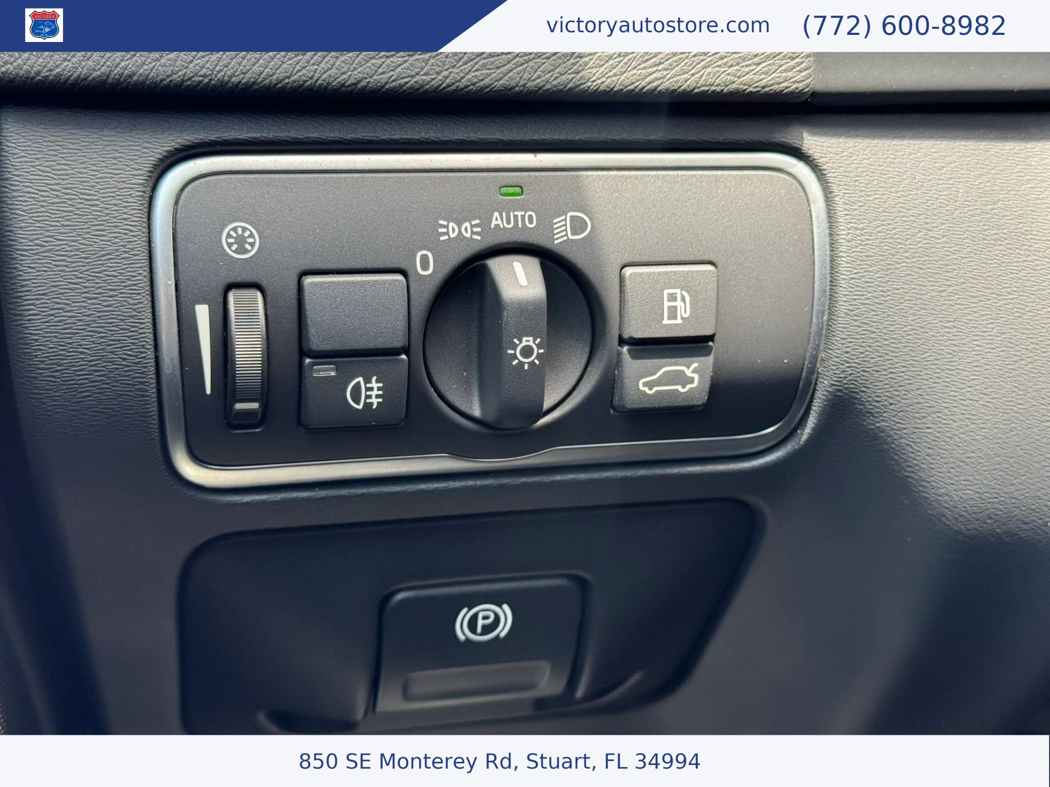 Used 2018 Volvo S60 T5 Dynamic w/ Vision Package FWD image 32