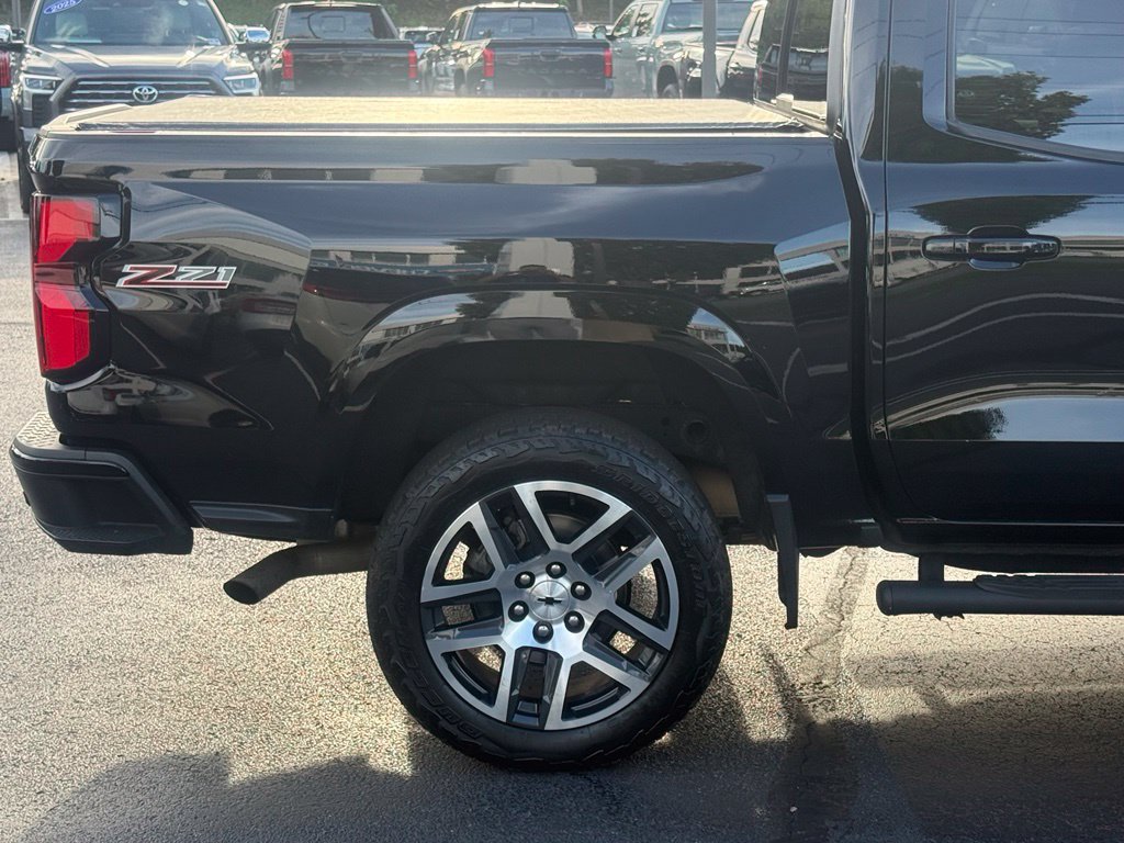 Used 2023 Chevrolet Colorado Z71 w/ Z71 Convenience Package 2 AWD/4WD image 8