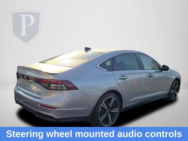 Used 2025 Honda Accord Sport image 4
