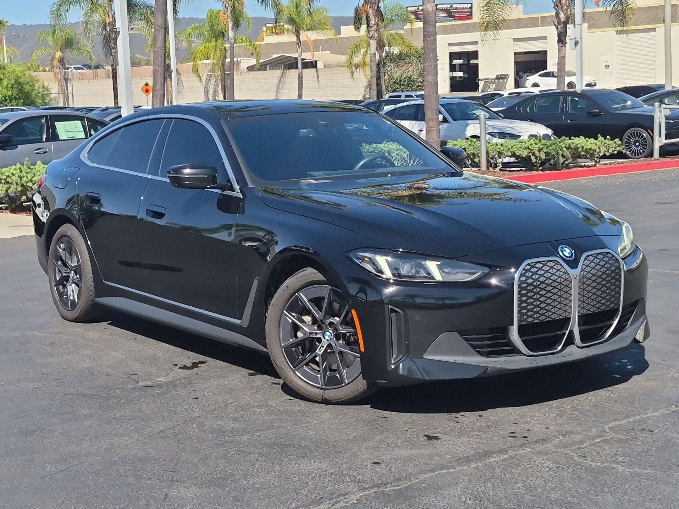 Used 2025 BMW i4 eDrive40 w/ Parking Assistance Package RWD image 2