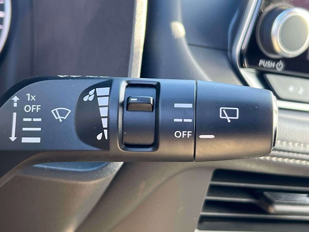 Certified 2025 Nissan Rogue S image 23