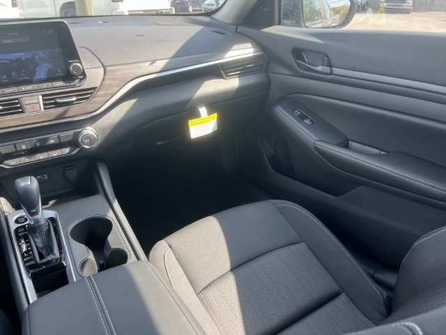 New 2026 Nissan Altima 2.5 SV FWD image 13