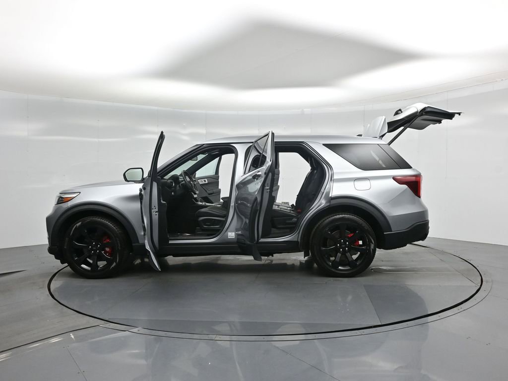 Certified 2022 Ford Explorer ST w/ Equipment Group 401A image 38