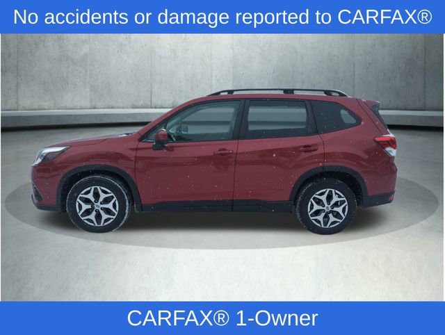 Used 2023 Subaru Forester Premium image 2