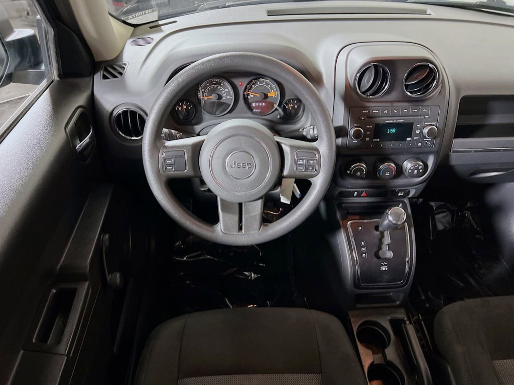 Used 2017 Jeep Patriot Sport image 18