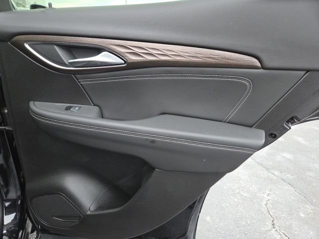 Used 2023 Buick Envision Avenir image 28