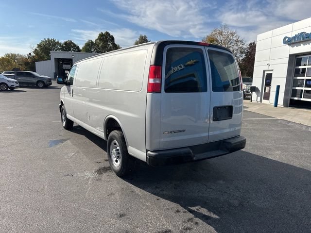 Used 2025 Chevrolet Express 2500 Extended w/ Driver Convenience Package RWD image 9