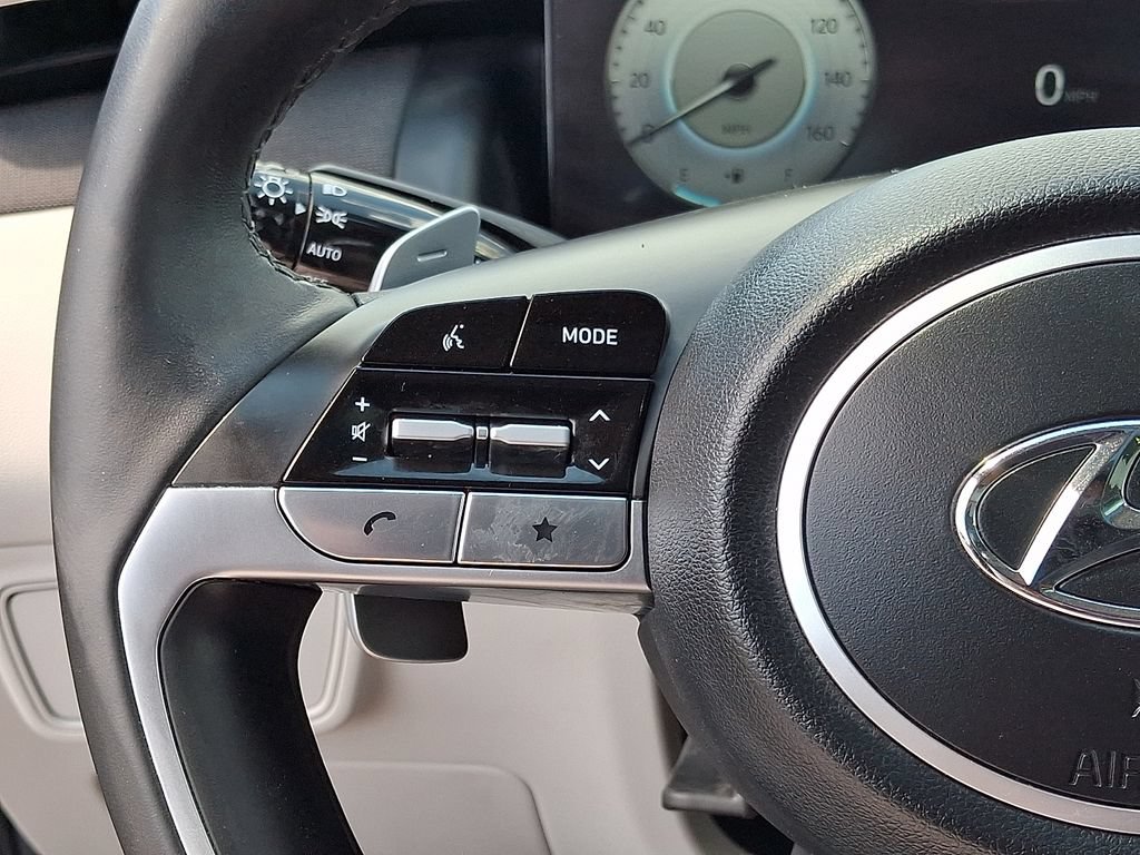 Certified 2023 Hyundai Tucson Limited AWD/4WD image 24