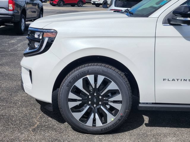 New 2026 Ford Expedition Platinum w/ Driver's Package AWD/4WD image 9