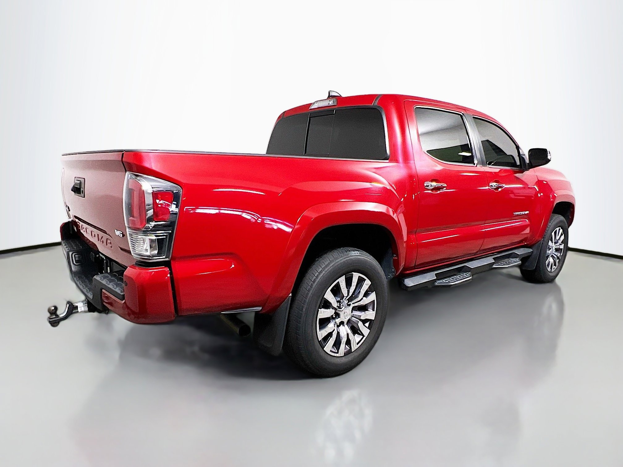 Used 2022 Toyota Tacoma Limited image 4