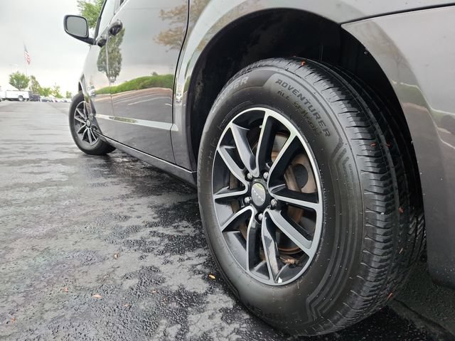 Used 2019 Dodge Grand Caravan GT FWD image 17