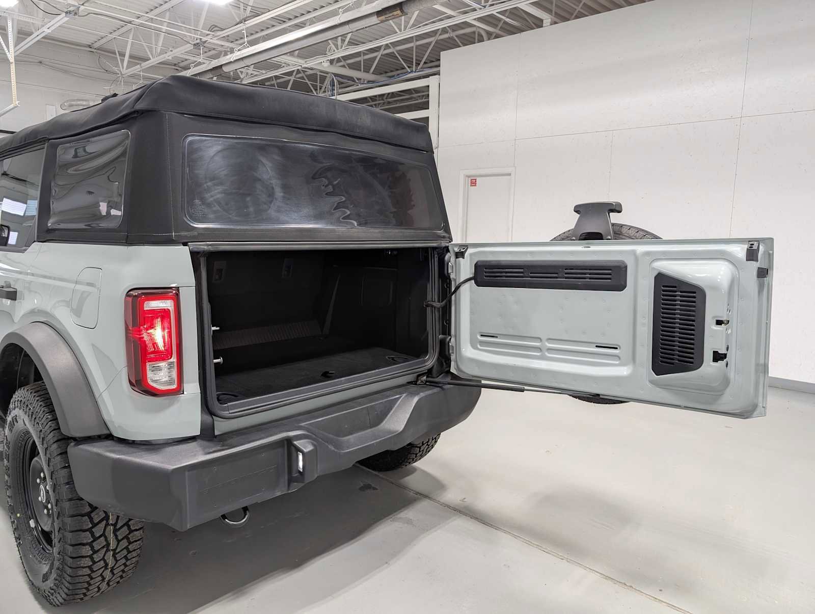 Used 2023 Ford Bronco 4-Door image 41