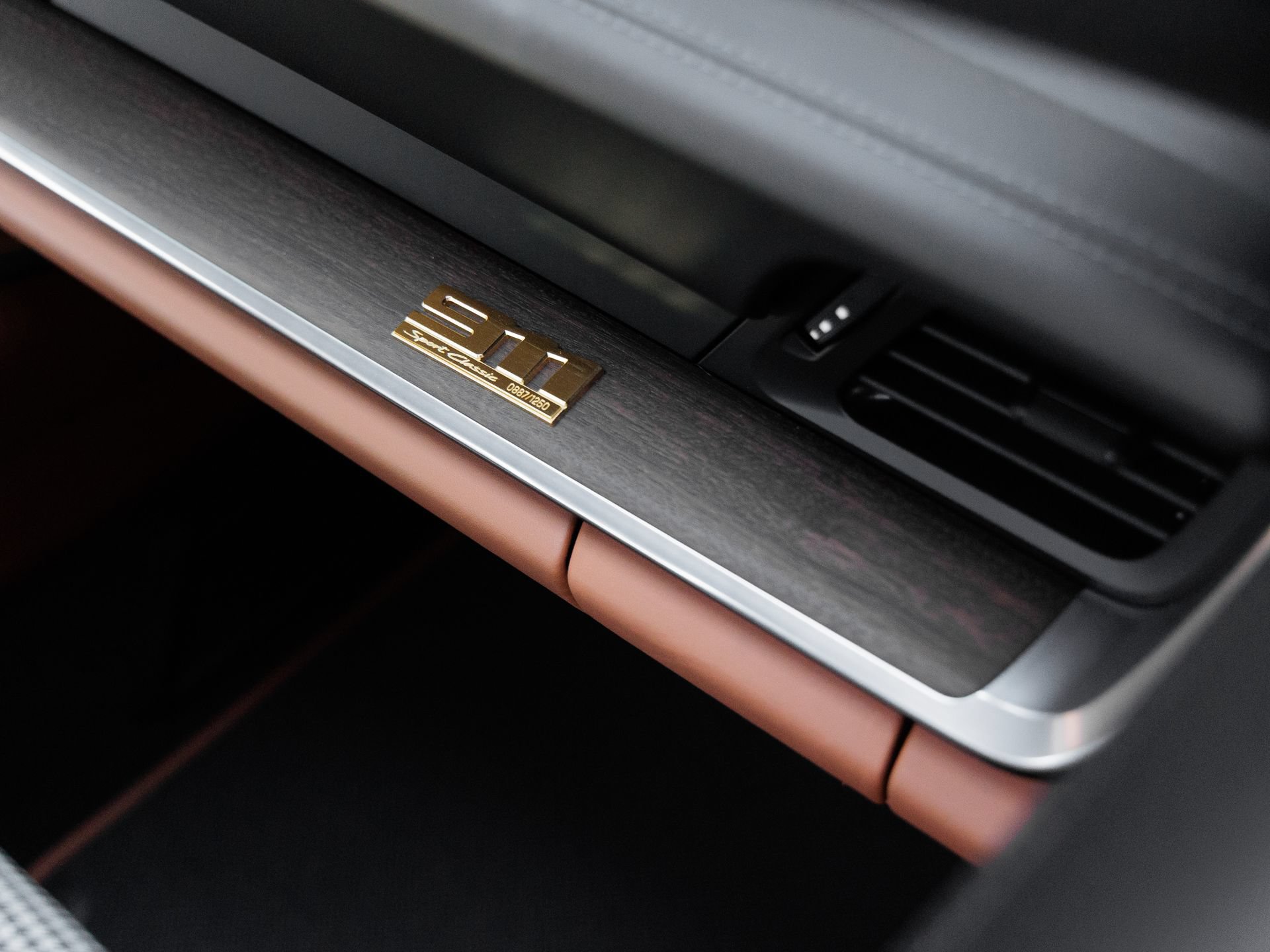 Certified 2023 Porsche 911 Sport Classic RWD image 43