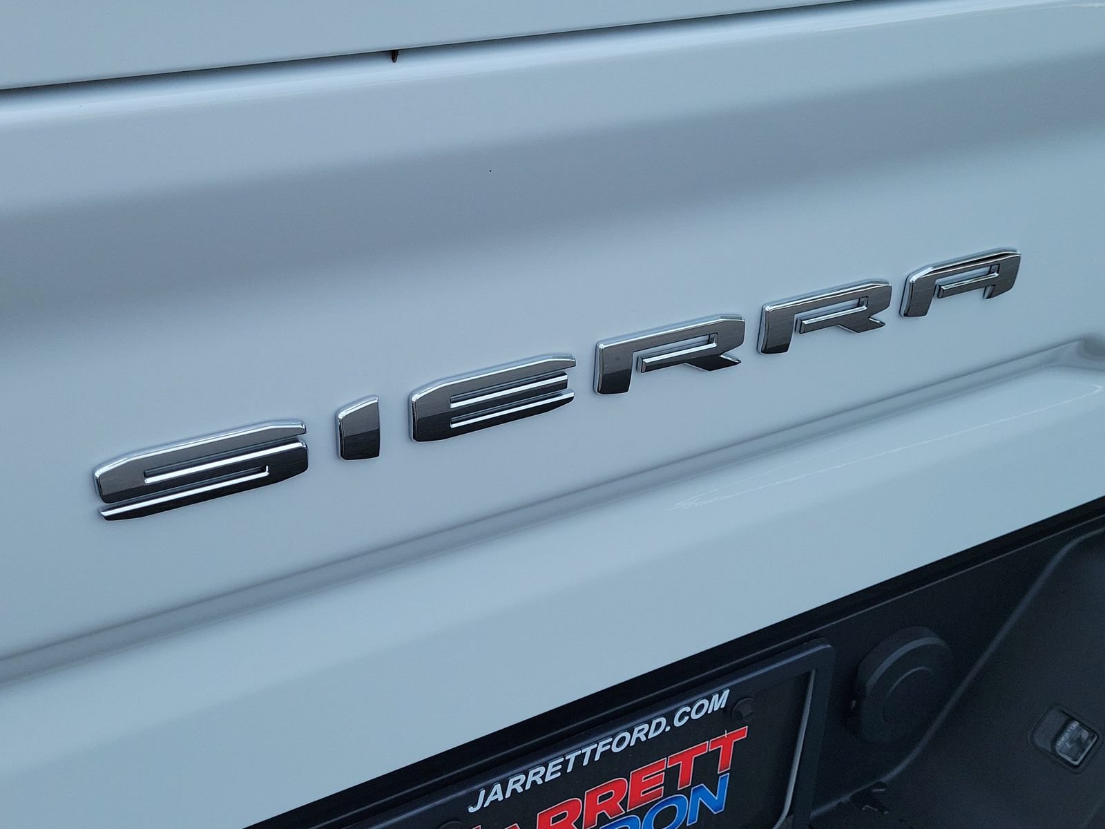 Used 2024 GMC Sierra 2500 AT4 w/ AT4 Premium Plus Package AWD/4WD image 7