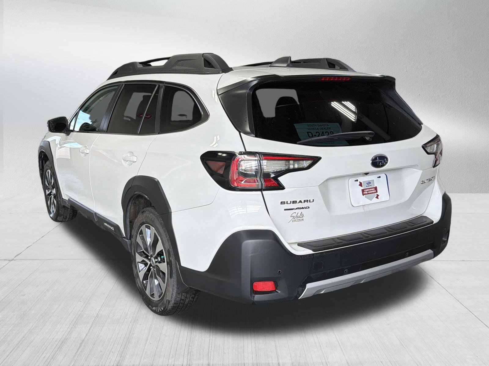 Certified 2025 Subaru Outback Limited image 5