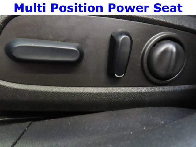 Used 2023 Chevrolet Malibu LT image 18