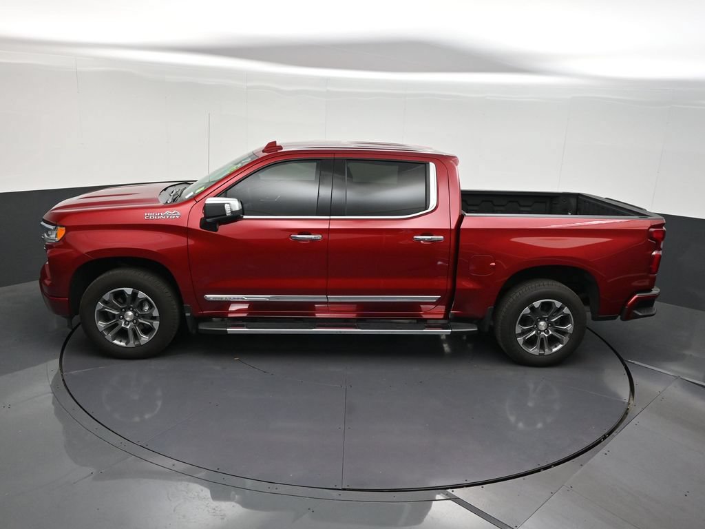 Used 2025 Chevrolet Silverado 1500 High Country RWD image 18