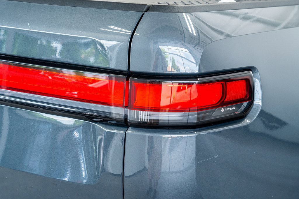 Used 2022 Rivian R1T Launch Edition image 31