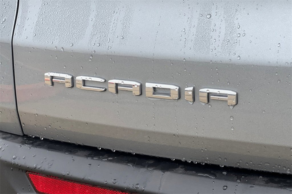 Used 2025 GMC Acadia Elevation image 28