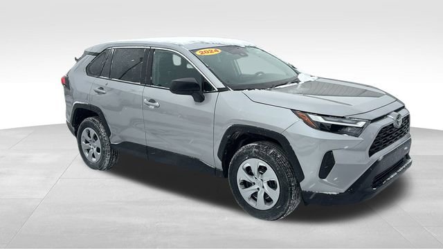 Used 2024 Toyota RAV4 LE image 29