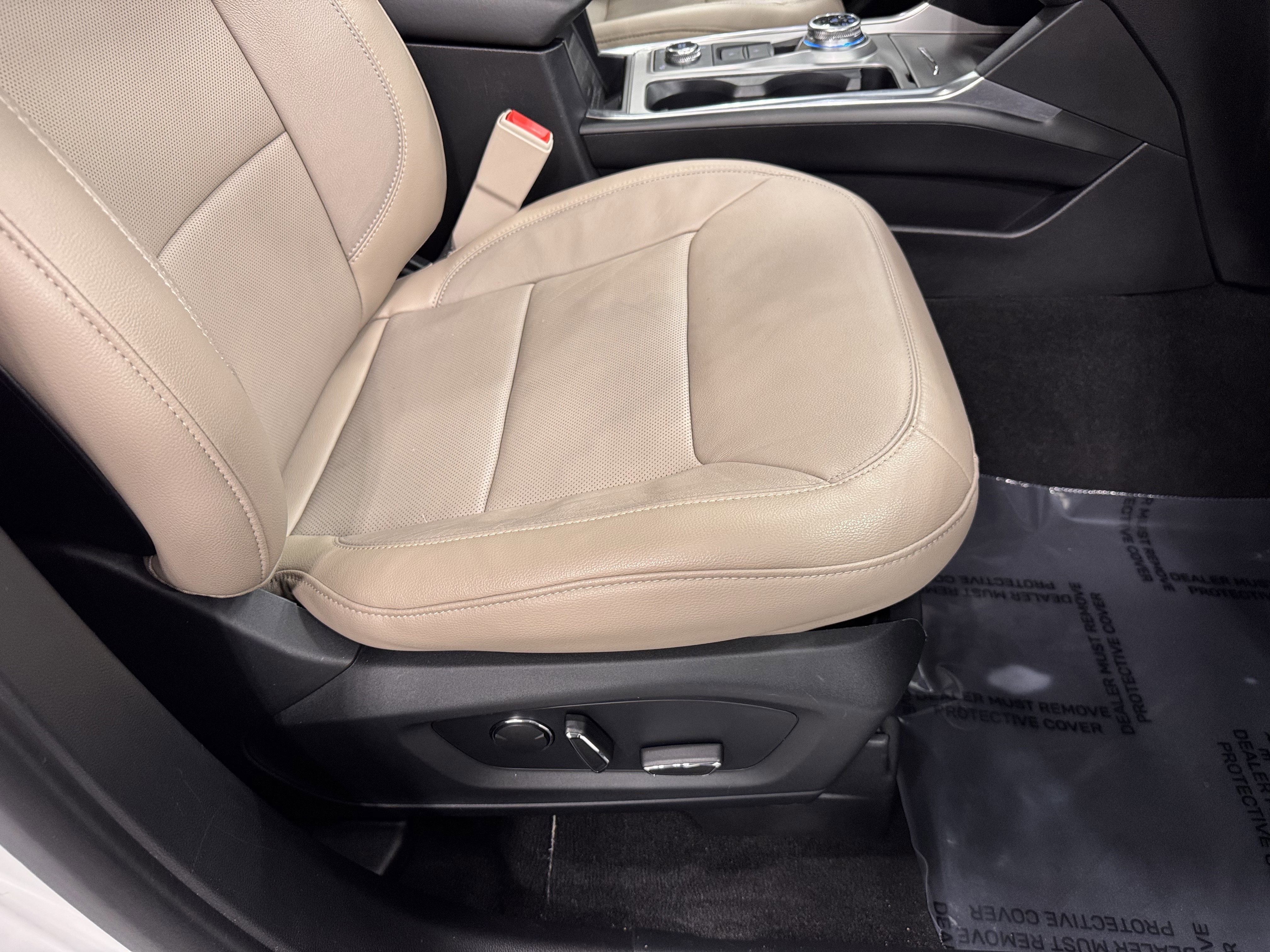 Used 2020 Ford Explorer Limited w/ Class III Trailer Tow Package image 29