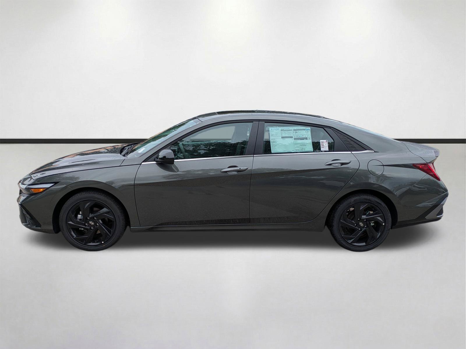 New 2026 Hyundai Elantra SEL Sport Premium FWD image 7