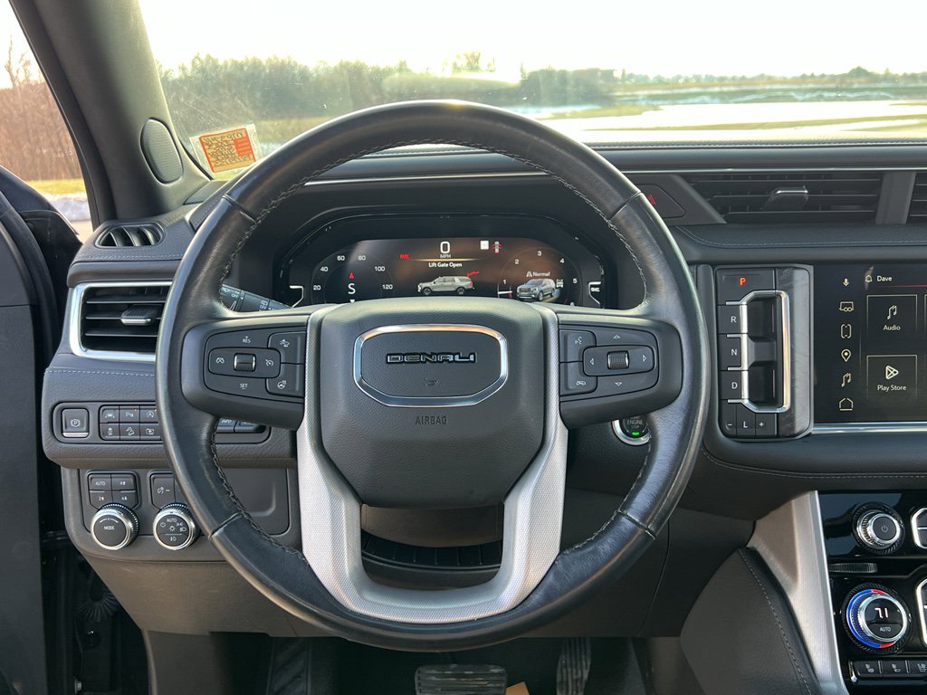 Used 2023 GMC Yukon XL Denali image 31