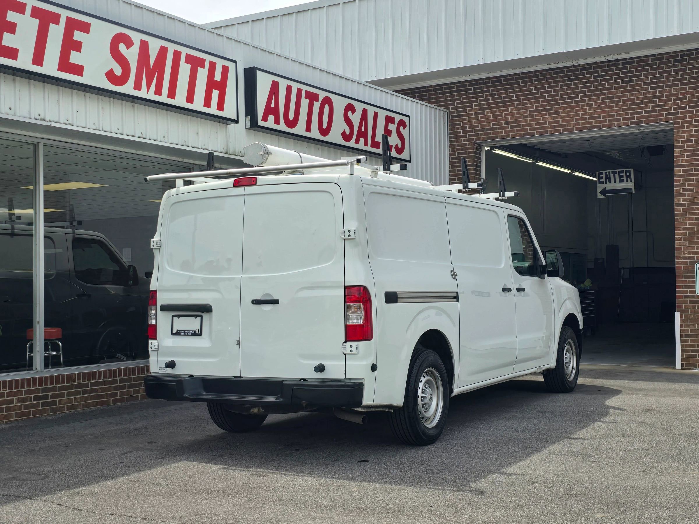 Used 2020 Nissan NV 1500 S image 7