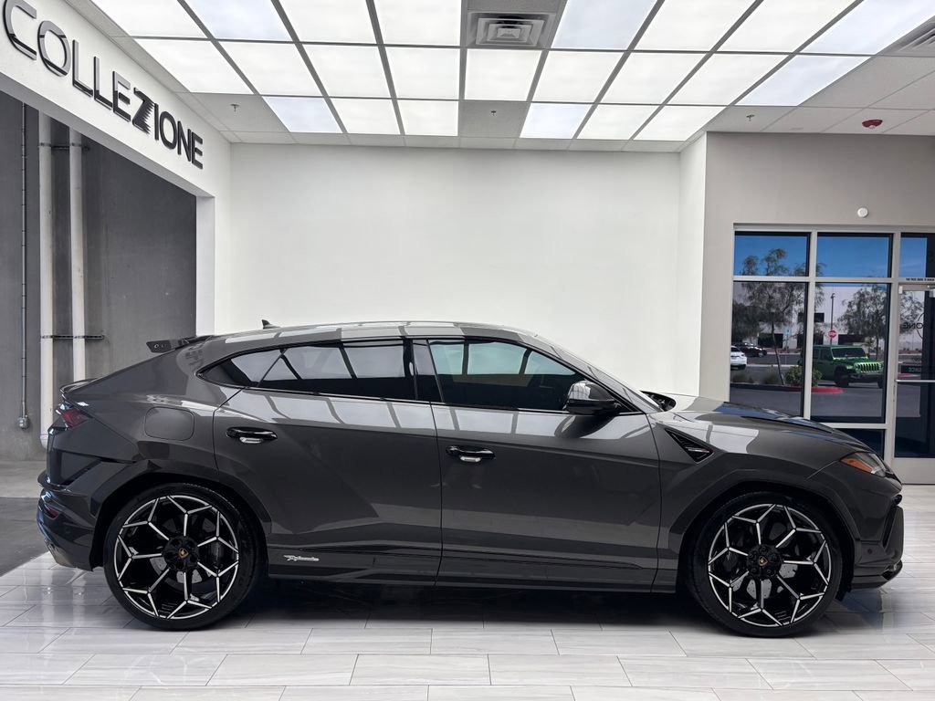 Used 2023 Lamborghini Urus Performante image 41
