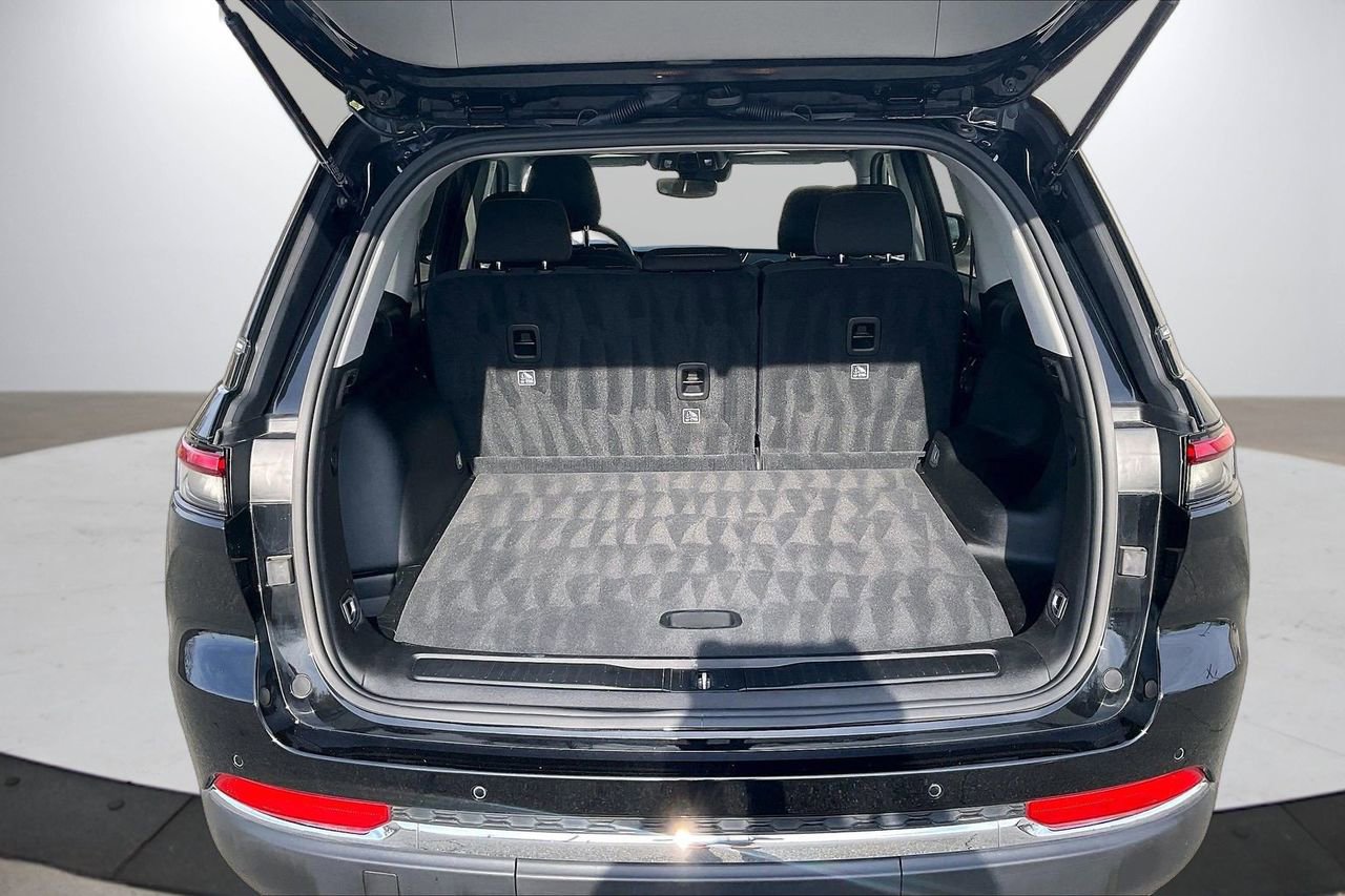 Certified 2023 Jeep Grand Cherokee Laredo X image 26