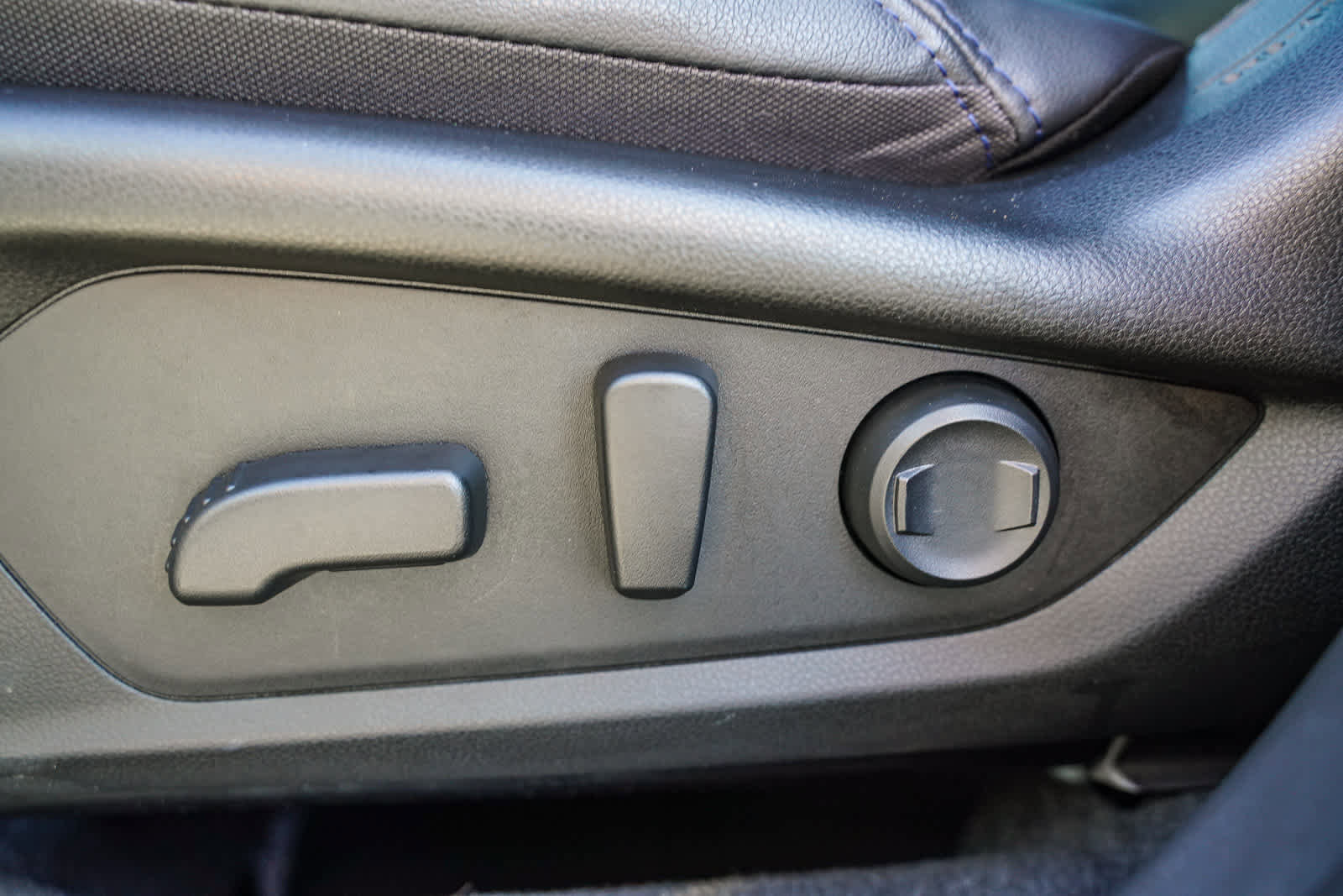 Certified 2025 Subaru Forester Limited image 21