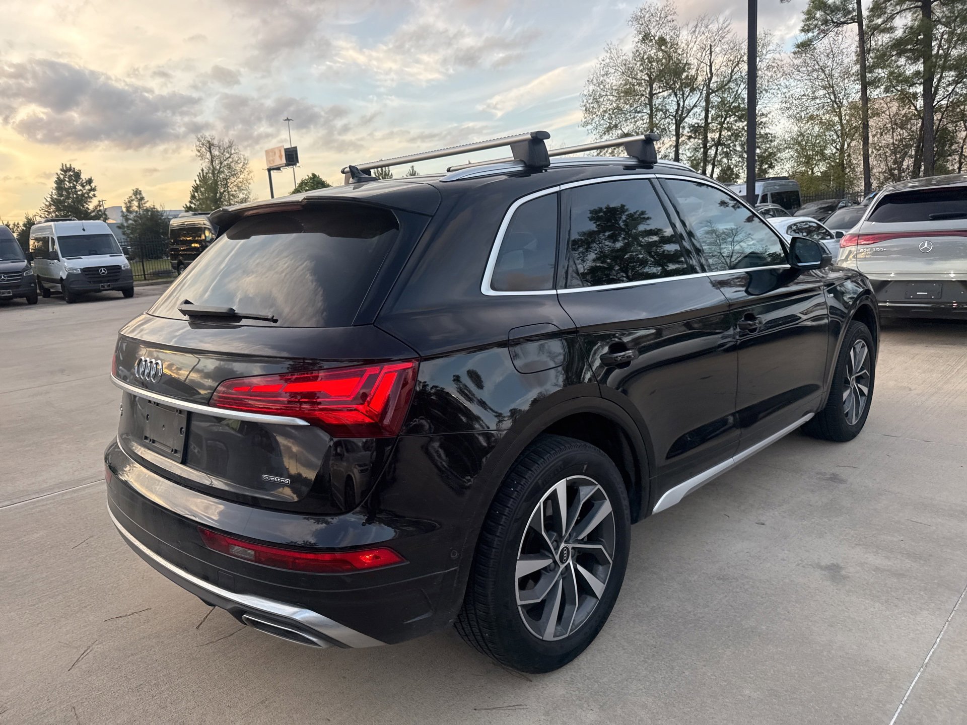 Used 2022 Audi Q5 2.0T Prestige w/ Prestige Package image 4