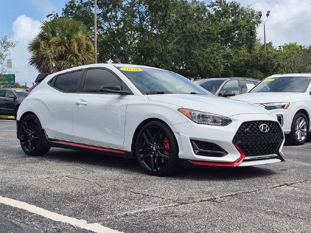 Used 2020 Hyundai Veloster N w/ Performance Package FWD image 3