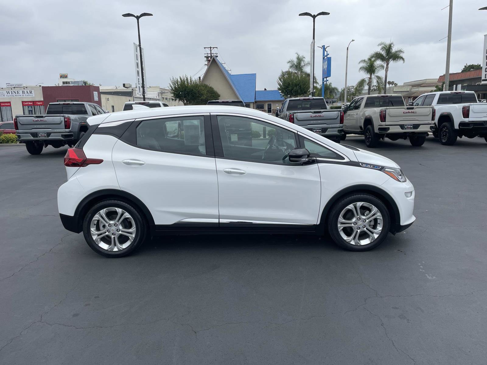 Used 2019 Chevrolet Bolt LT FWD image 4