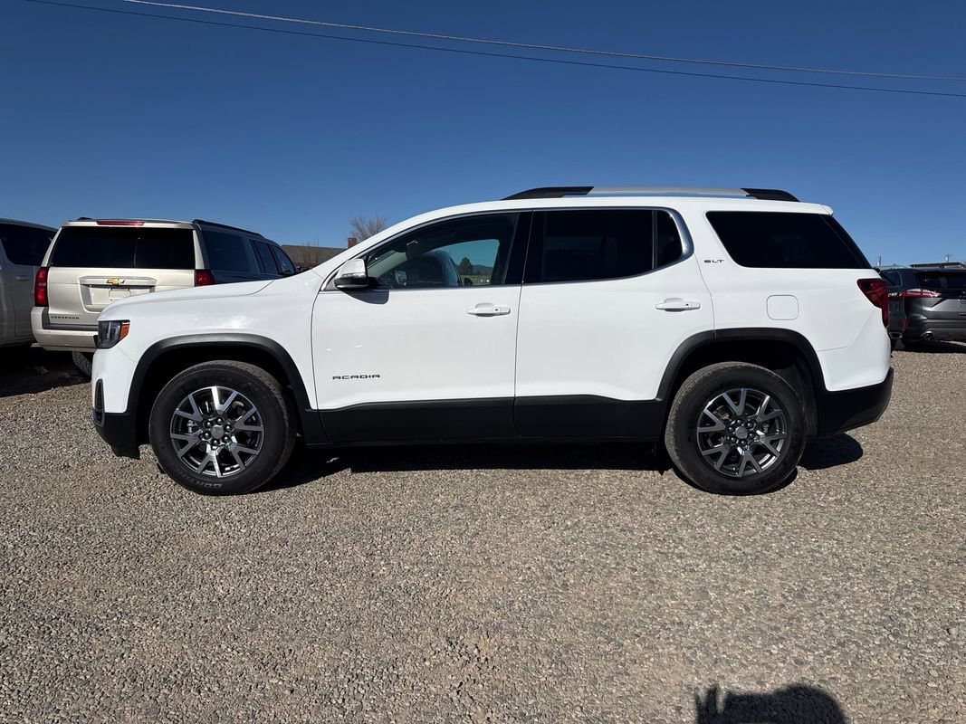 Used 2023 GMC Acadia SLT image 4