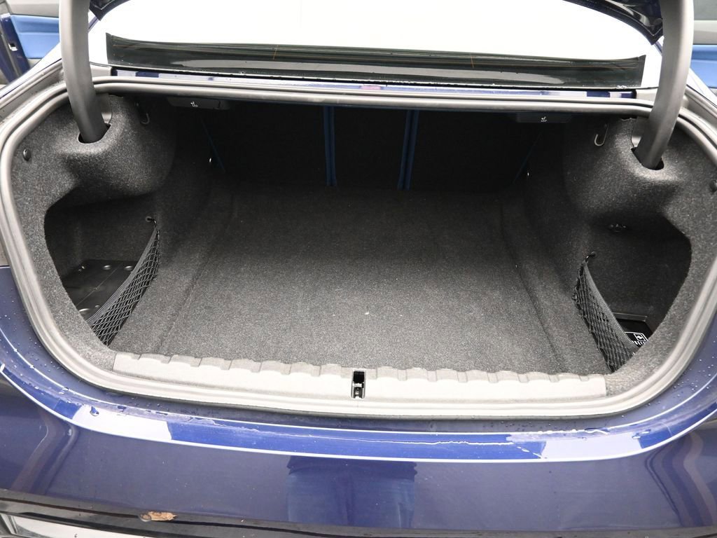 Used 2022 BMW M4 xDrive Competition image 35