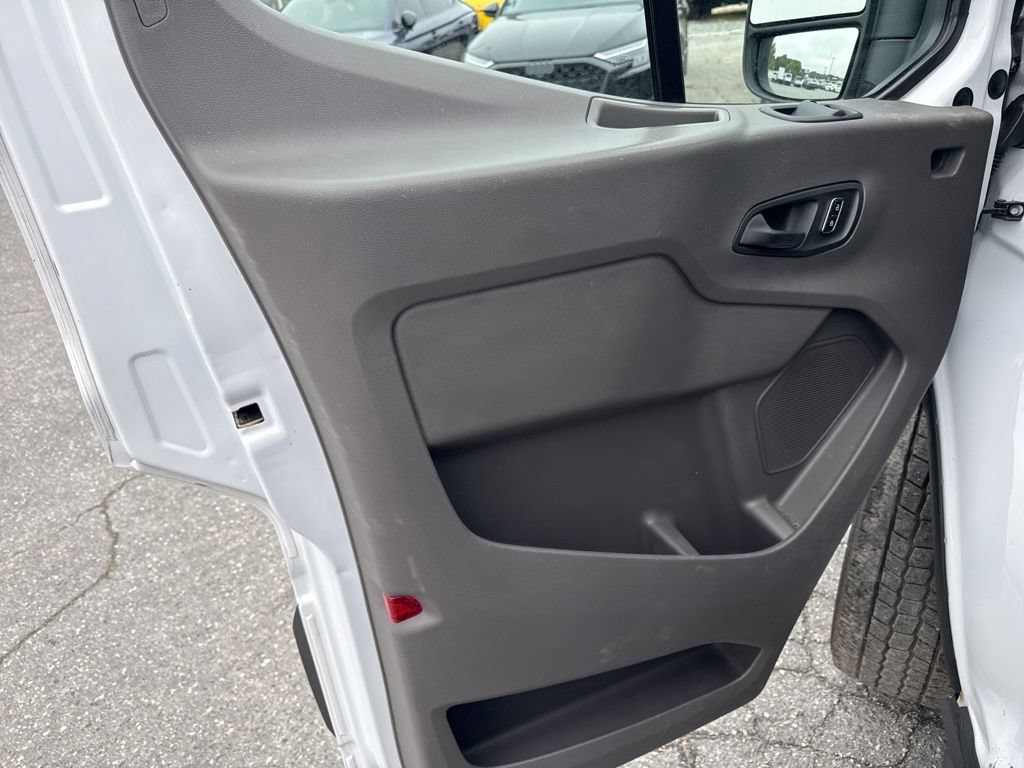 Used 2023 Ford Transit 250 Medium Roof AWD image 21