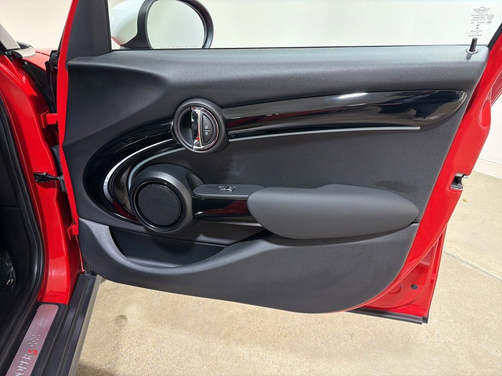 Used 2023 MINI Cooper S image 23