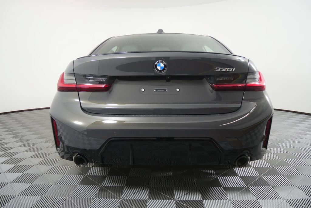 New 2026 BMW 330i Sedan w/ M Sport Package RWD image 5