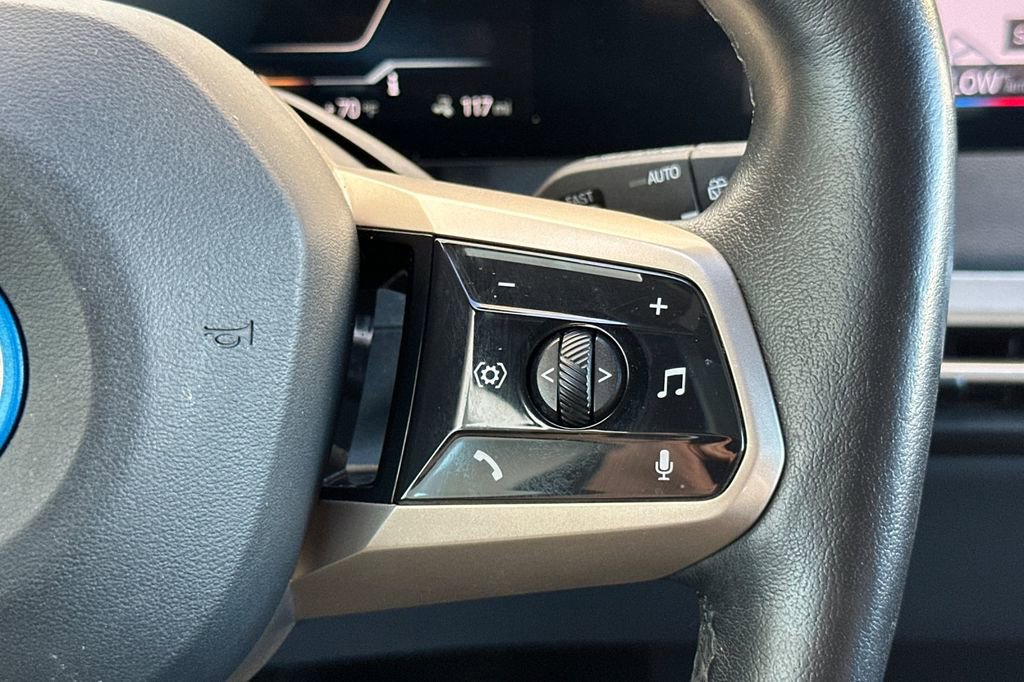 Used 2023 BMW iX xDrive50 w/ Premium Package image 29