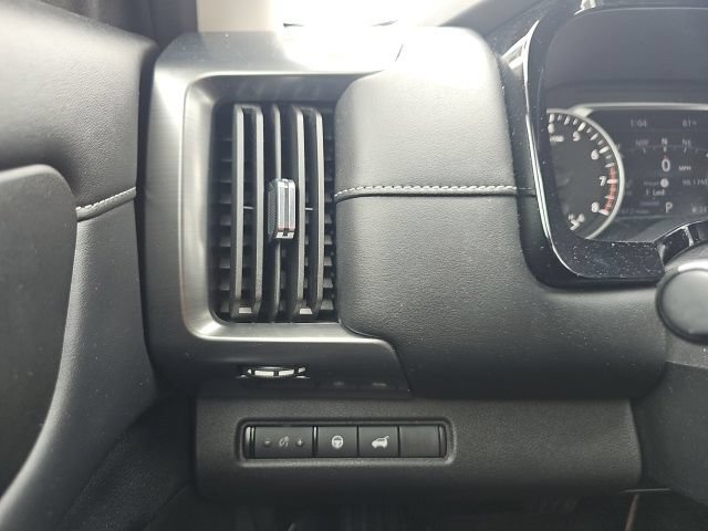 Used 2023 Nissan Pathfinder SL FWD image 34