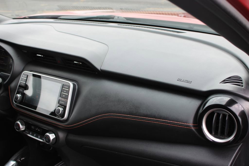 Used 2020 Nissan Kicks SR image 27