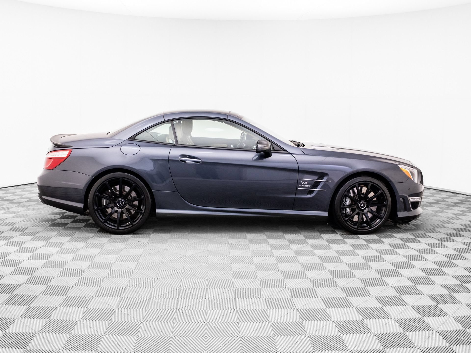 Used 2013 Mercedes-Benz SL 63 AMG image 7