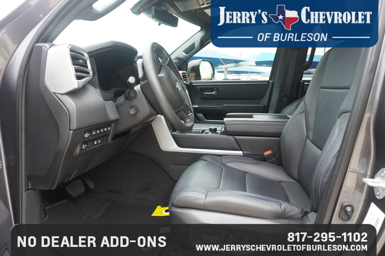 Used 2024 Toyota Tundra Platinum AWD/4WD image 7