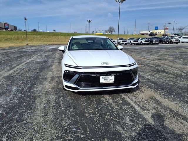 Used 2025 Hyundai Sonata SEL image 3