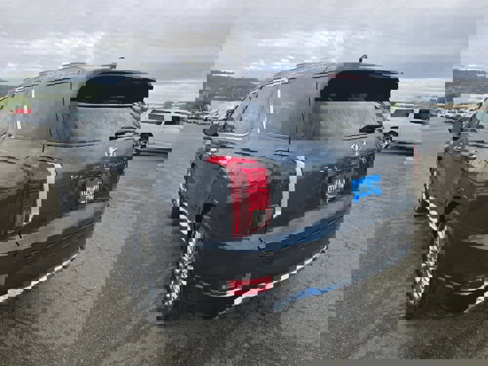 Used 2020 Hyundai Palisade Limited image 3