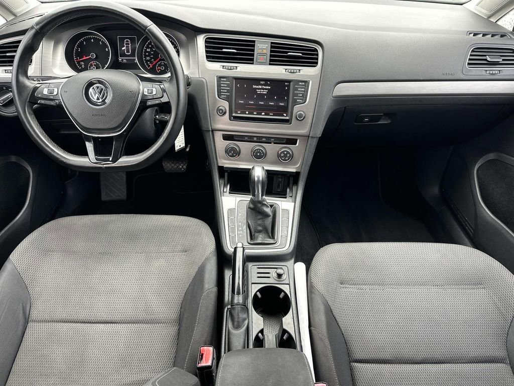 Used 2016 Volkswagen Golf S FWD image 13