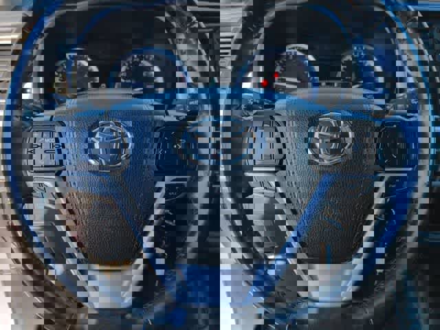 Used 2016 Toyota Highlander Plus AWD/4WD image 22