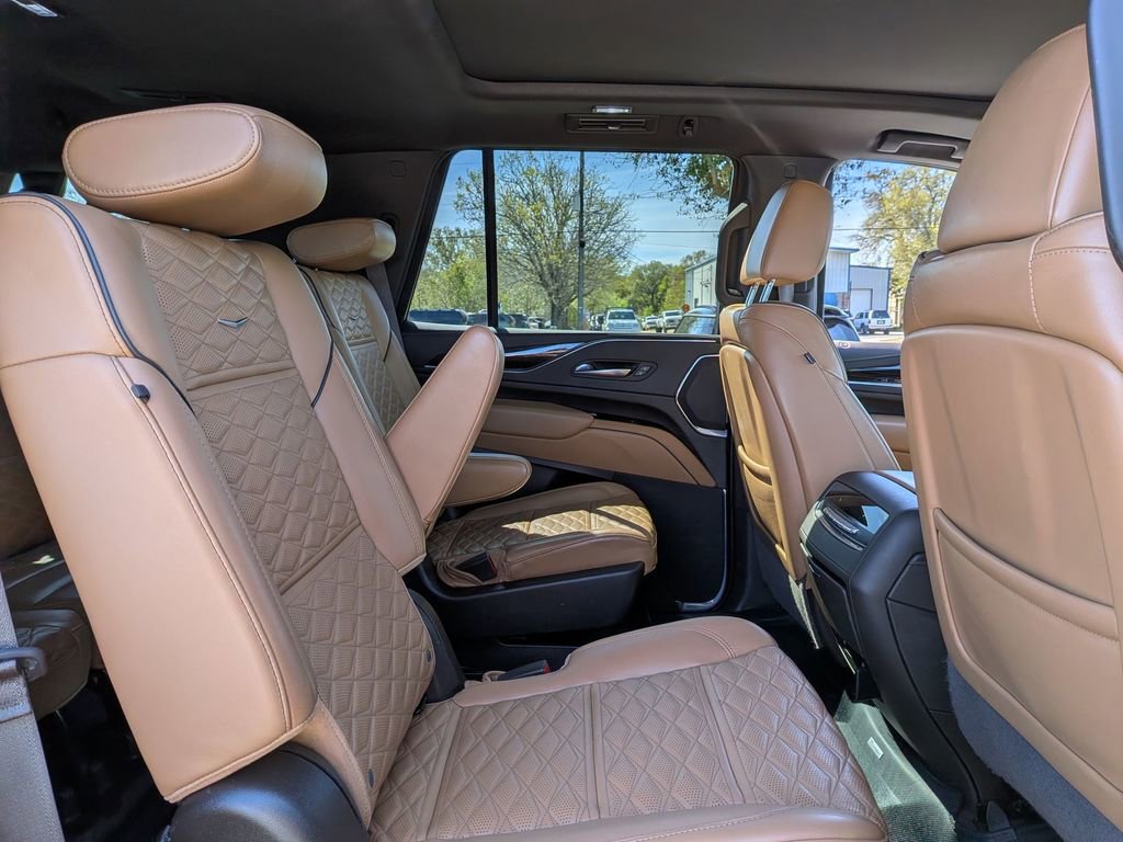 Used 2023 Cadillac Escalade Sport w/ Touring Package image 18